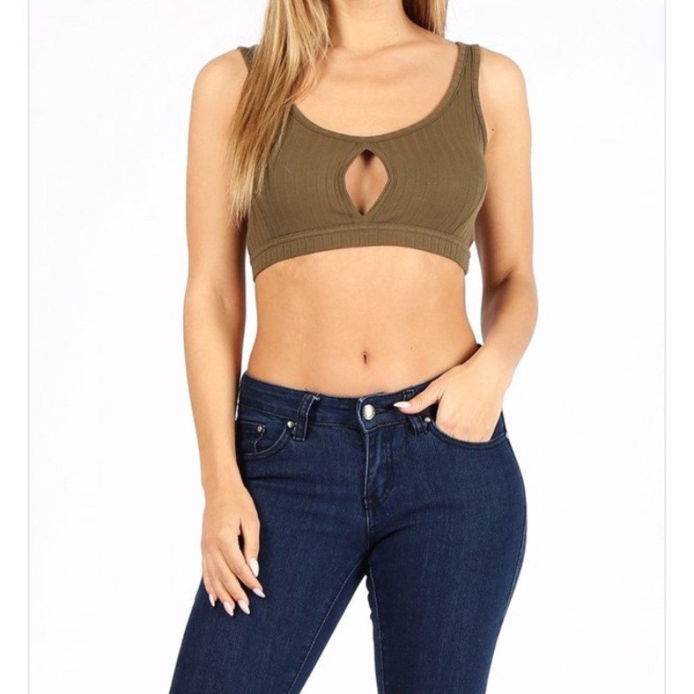 OLIVE CROP TOP